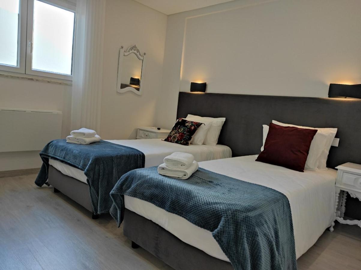 Quarto em Acomodações Particulares Hall 92 Quartos Com Wc Em Moradia Com Piscina A-das-lebres