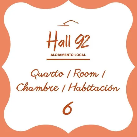 Hall 92 Quartos Com Wc Em Moradia Com Piscina A-Das-Lebres Loures Exterior photo
